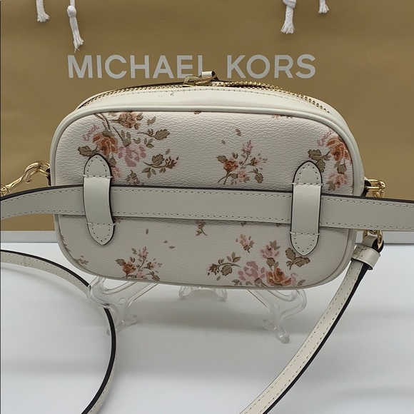 Convertible Belt Bag With Rose Bouquet Print - Picture 14 of 16